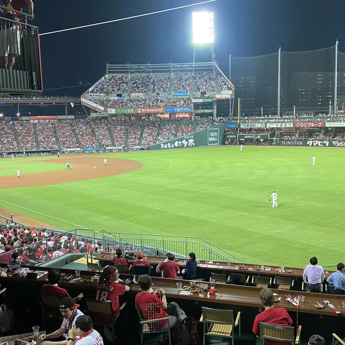 ナイターのマツダスタジアム